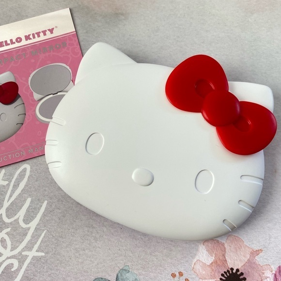 Impressions Hello Kitty kawaii compact mirror - Picture 1 of 6